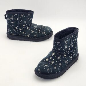 UGG Kids' Classic Mini II Stars Print Short Boots Black Silver Big Kid's Size 3